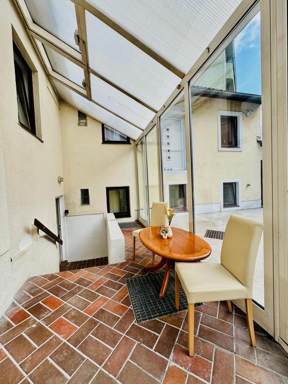 Very Spacious For Up To 7p With Great Location Apartamento *