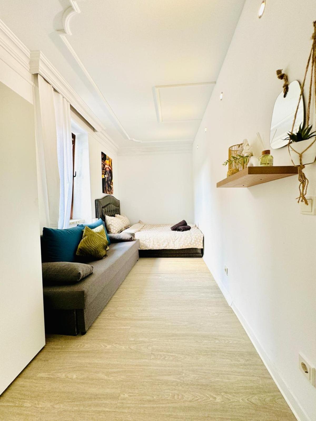 Very Spacious For Up To 7p With Great Location Appartamento Vienna